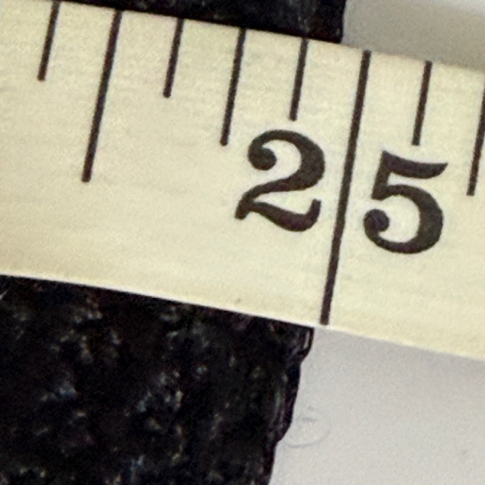 Jones Wear Black Crochet V-Neck Short Sleeve Top New with tags - Picture 10 of 12